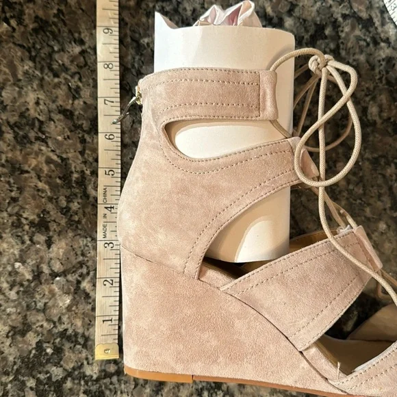 Chinese Laundry Raja Kid Suede lace wedge sandal NIB 9 - Picture 7 of 12